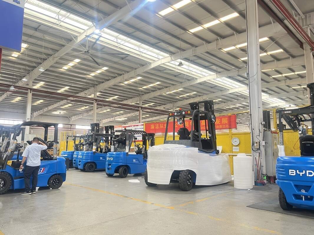 Solutions de stockage et de manutention de l'industrie de la