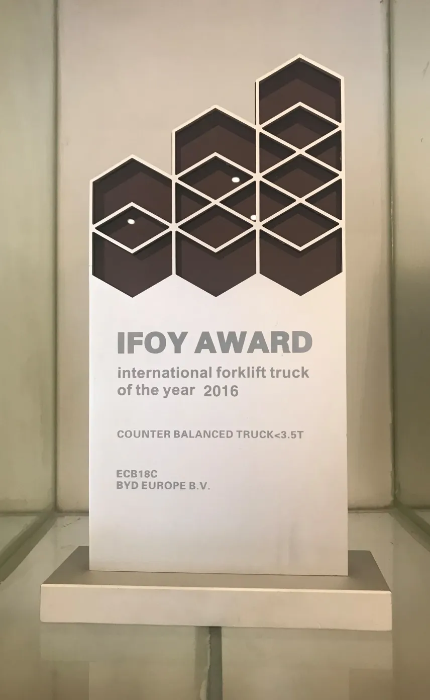Chariot élévateur BYD | Certification du prix annuel IFOY International Chariot élévateur 2016(Figure1)