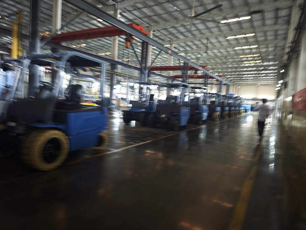Chariot élévateur électrique 10 tonnes pour votre PME : le guide complet(Figure1)