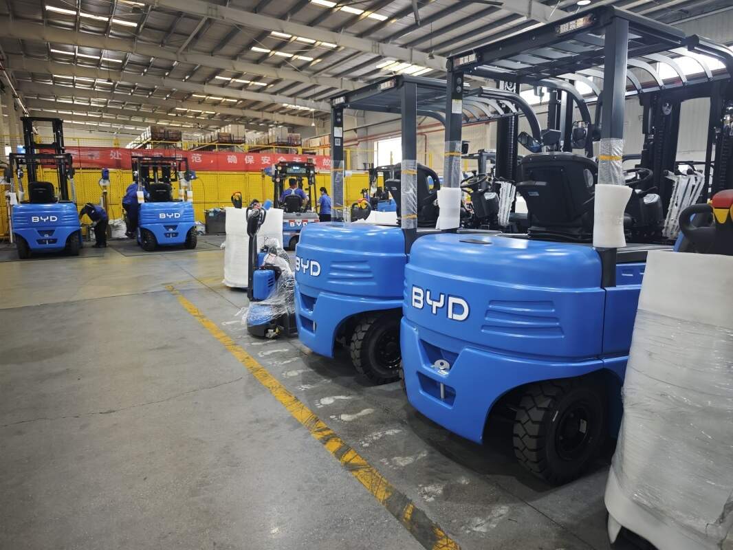 Chariot élévateur électrique 3,5 tonnes : l'équipement adapté pour votre espace 